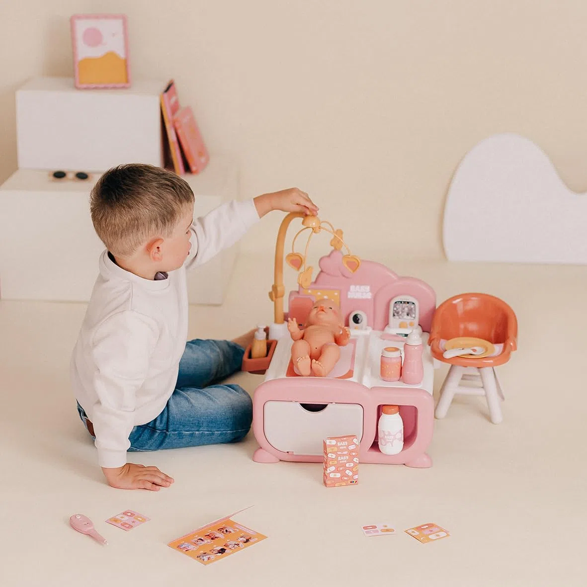 Smoby – Baby Nurse Cocoon 3-in-1 Puppenmöbel – Spielset mit Pflege-, Schlaf- & Essbereich – 16 Zubehörteile – Für Puppen bis 42 cm (Puppe Nicht enthalten), mit recyceltem Material, ab 3 Jahren