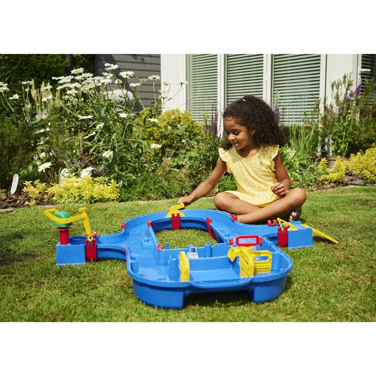 AquaPlay - Superset - Wasserbahn mit vielen Spielfunktionen bestehend aus 41 Teilen, Spieleset inklusive 1 Hippo Wilma, Amphibienauto und Transportboot mit 2 Containern für Kinder ab 3 Jahren