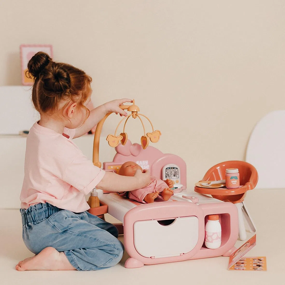 Smoby – Baby Nurse Cocoon 3-in-1 Puppenmöbel – Spielset mit Pflege-, Schlaf- & Essbereich – 16 Zubehörteile – Für Puppen bis 42 cm (Puppe Nicht enthalten), mit recyceltem Material, ab 3 Jahren