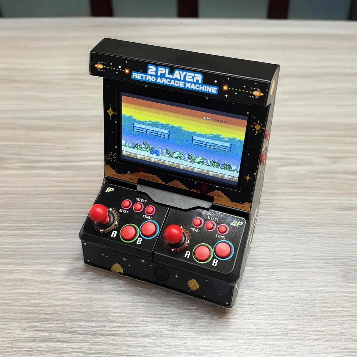 Mini Arcade Machine mit 300 Retro-Spielen – Wireless 2 Spieler Arcade Automat Mini – Handheld Retro Spielekonsole mit TV-Anschluss & 4,3” Farbdisplay – tragbare Mini Spielautomat Konsole