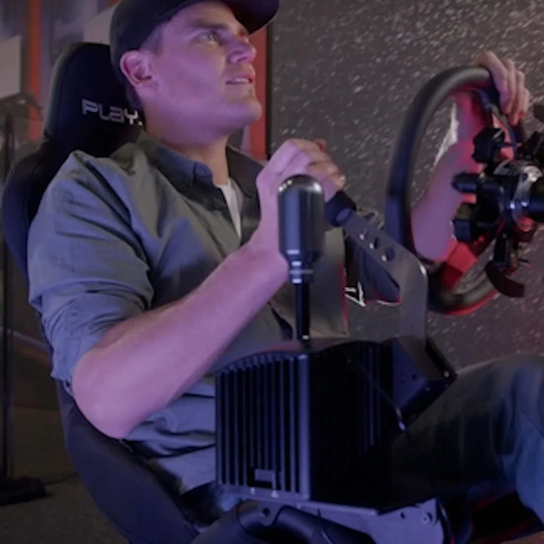PLAYSEAT® Trophy - Gearshift & Handbrake Holder